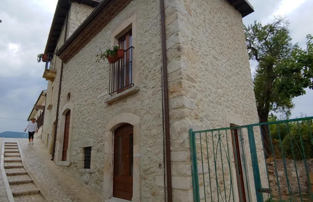 Castello di Fagnano -Albergo Diffuso&SPA-1